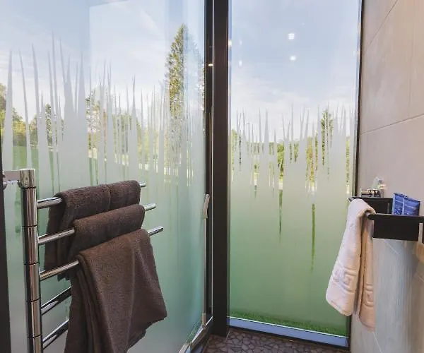 Oeoed Hoetels * Kaariku